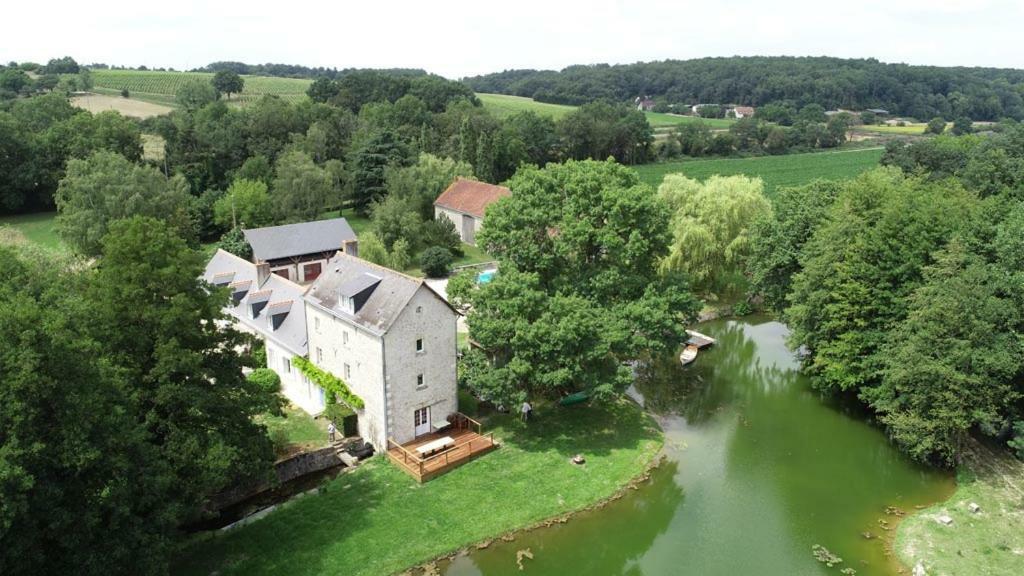 Reugny  Le Moulin De Chareau Bed & Breakfast エクステリア 写真